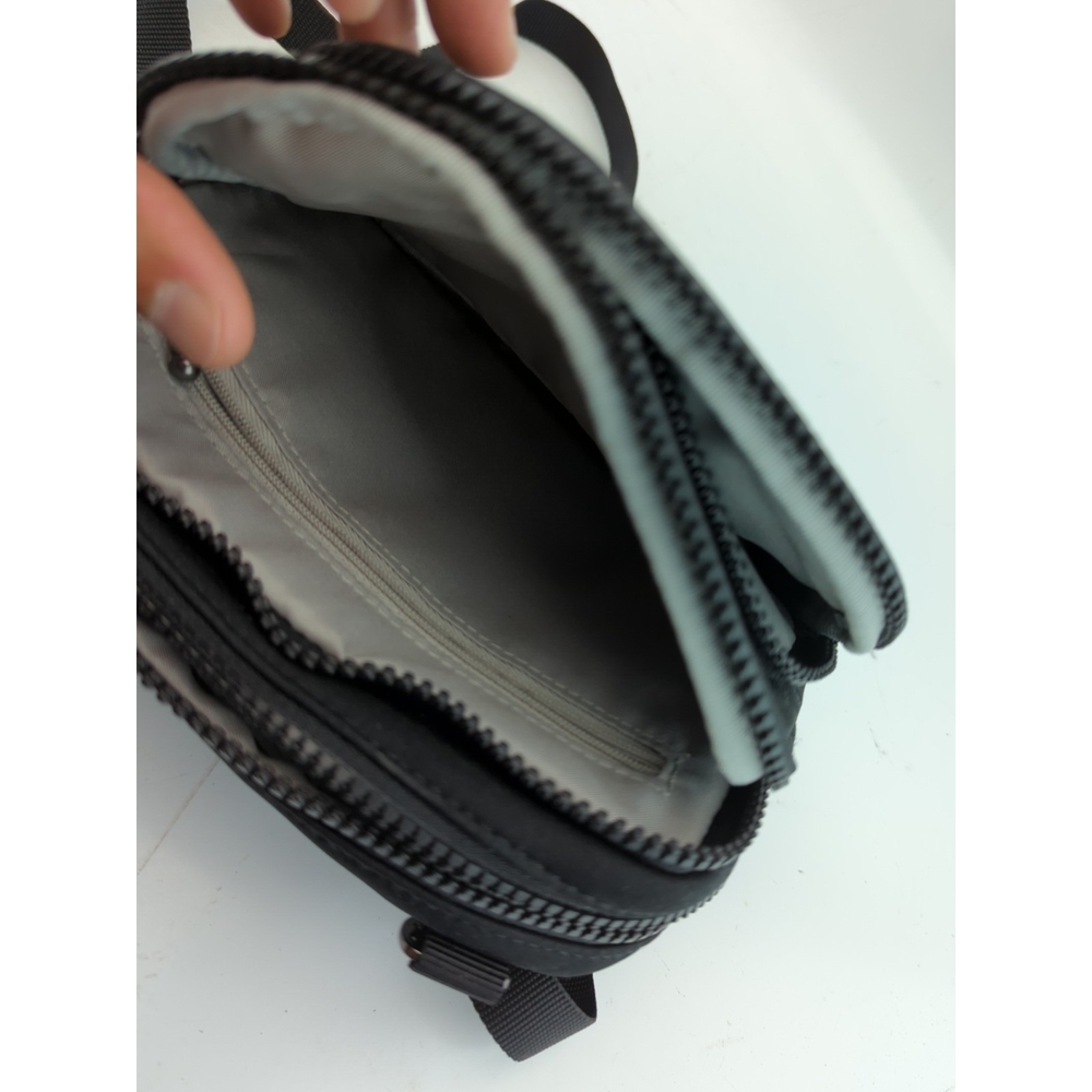Baggallini Crossbody Bag 7x6x 3 Black - Picture 5 of 7